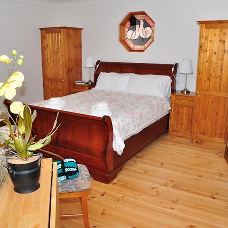 The Dove Cote Bed & Breakfast Тананда Екстериор снимка