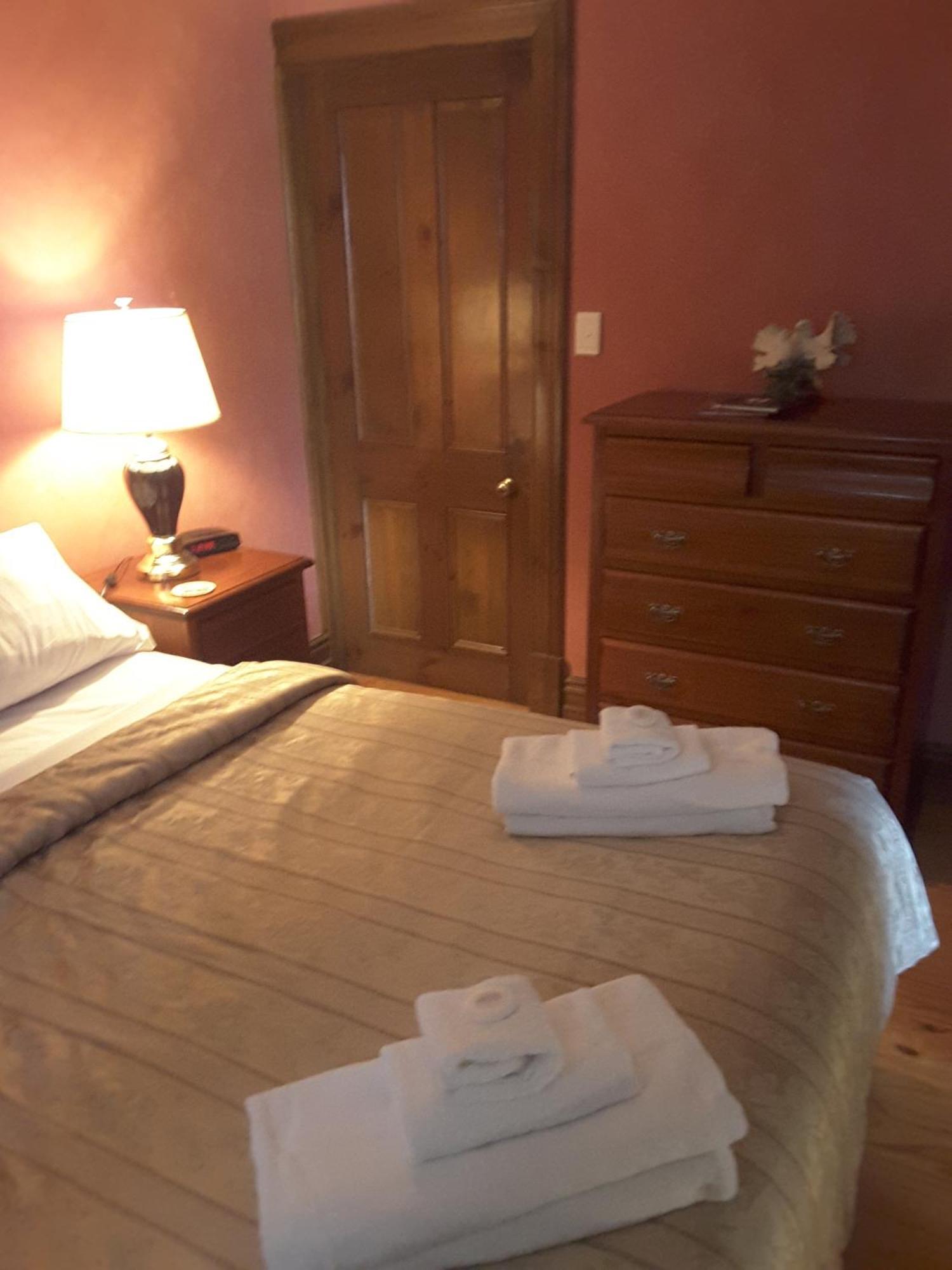 The Dove Cote Bed & Breakfast Тананда Стая снимка