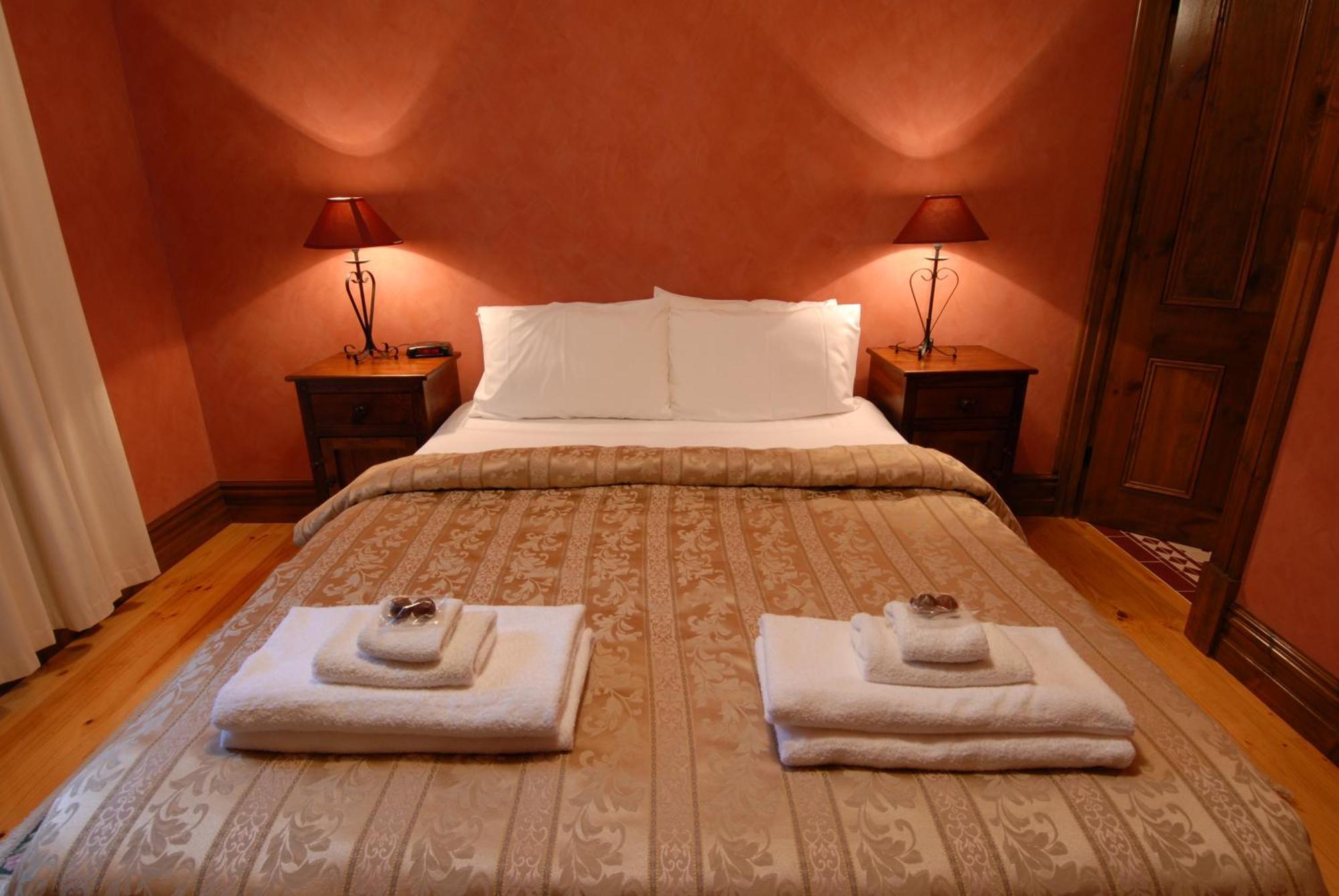 The Dove Cote Bed & Breakfast Тананда Стая снимка